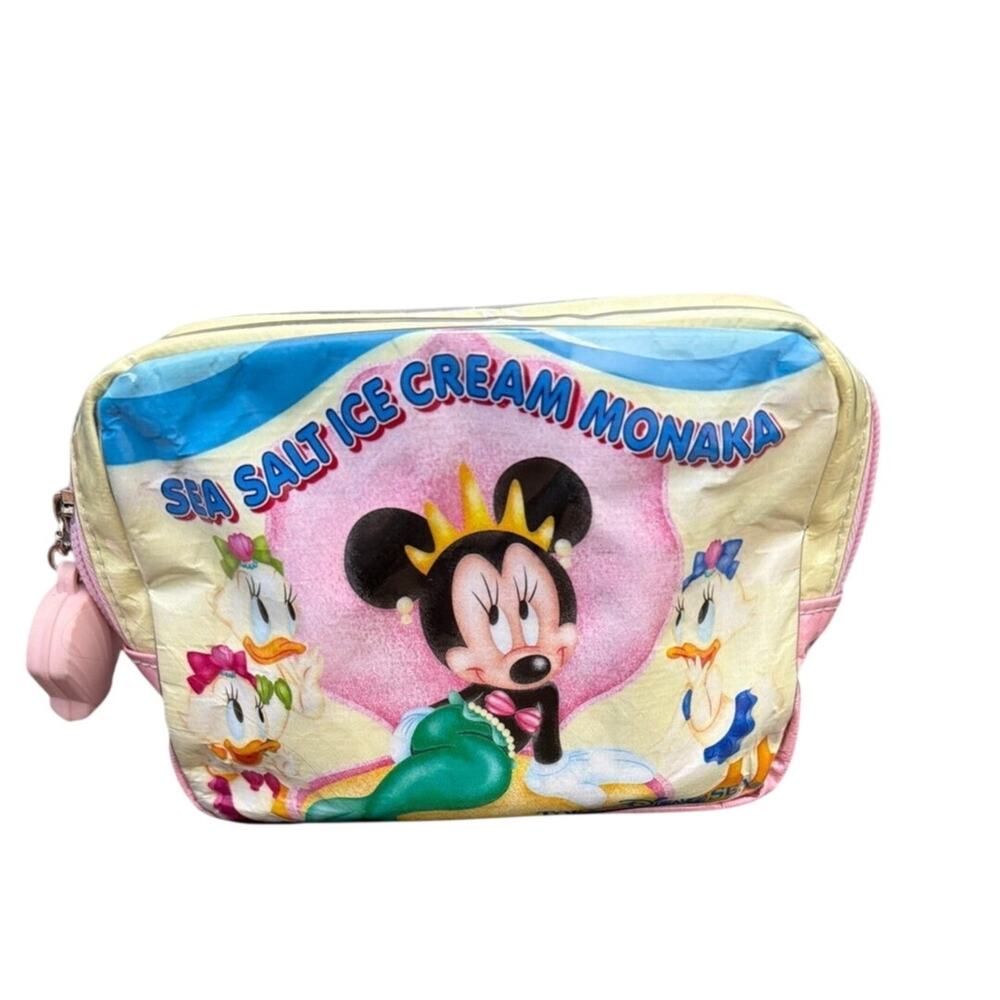 Disney Tokyo Resort Sea Salt Ice Cream Monaka Pouch Minnie Mouse Collectible